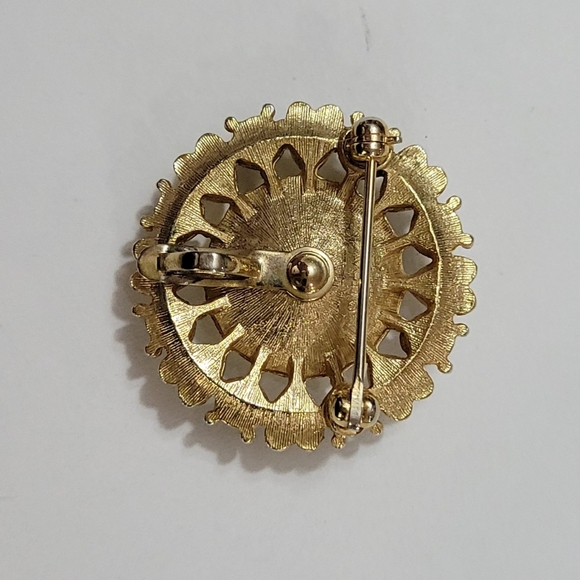 Vintage Avon Brooch - Picture 2 of 2